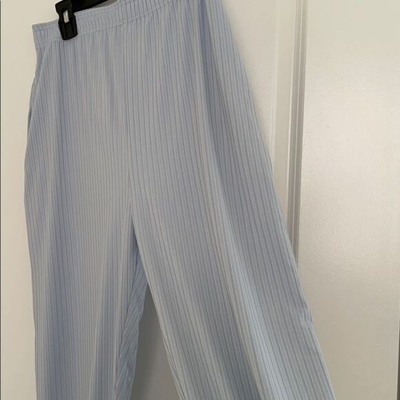 Missguided blue oversized ribbed joggers - Picture 3 of 5